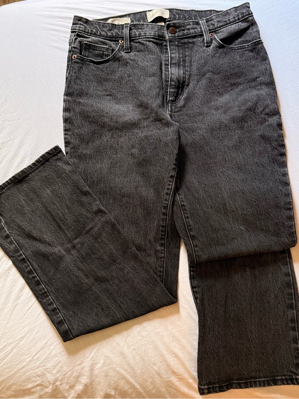 Universal Thread Washed Black High Rise Straight Leg Jeans- Size 10/30R EUC
